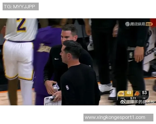 雷迪克谈太阳队合练情况强调球队凝聚力与现实挑战