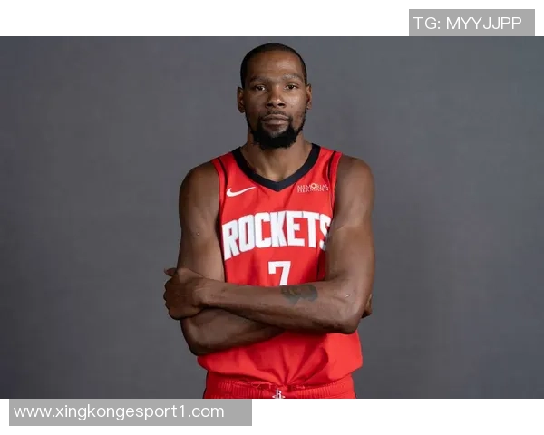 火箭队展现强大防守实力谢泼德自信优雅将成球队新星