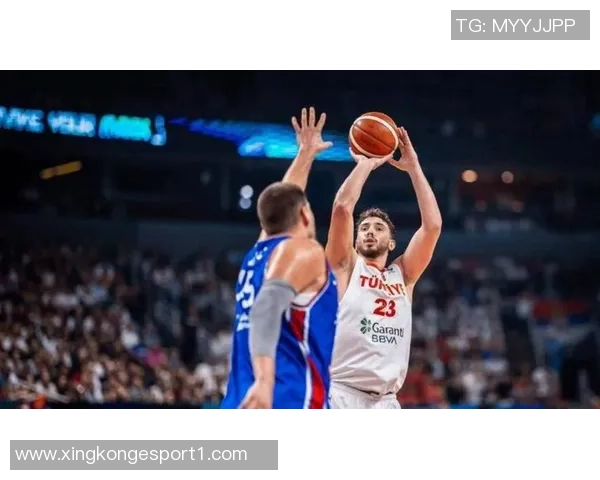 申京创历史成就单场30分10助攻5盖帽中锋新世纪首位表现引关注