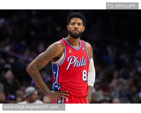 保罗乔治表现平平14投仅5得19分4篮板4抢断2盖帽罚球命中率尚可